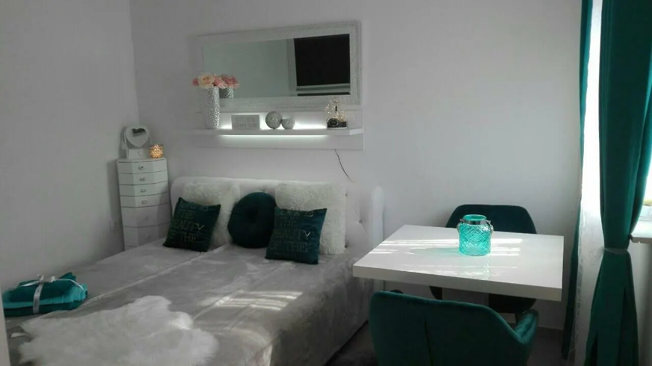 Studio Apartman Vortex Fazana Apartment