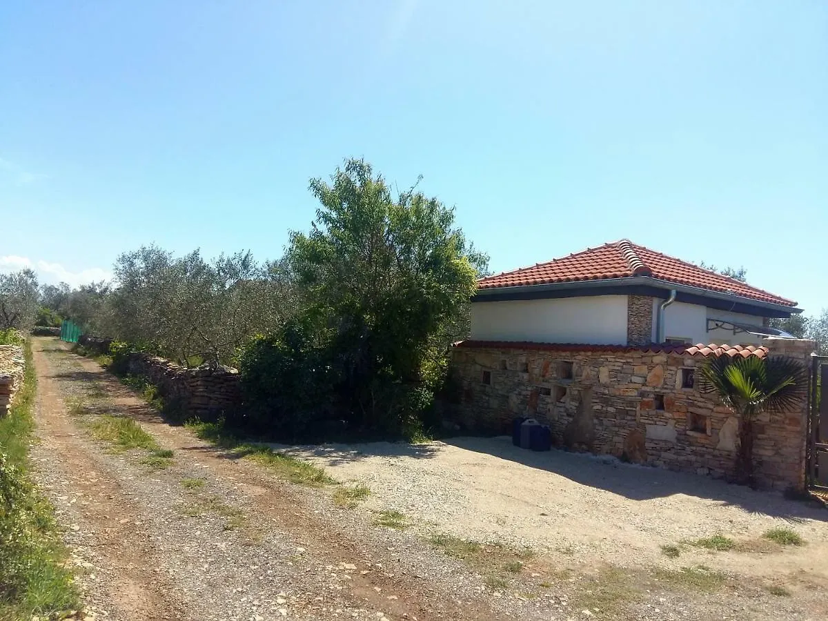 Studio Apartman Vortex Fazana 0*,  Croatia